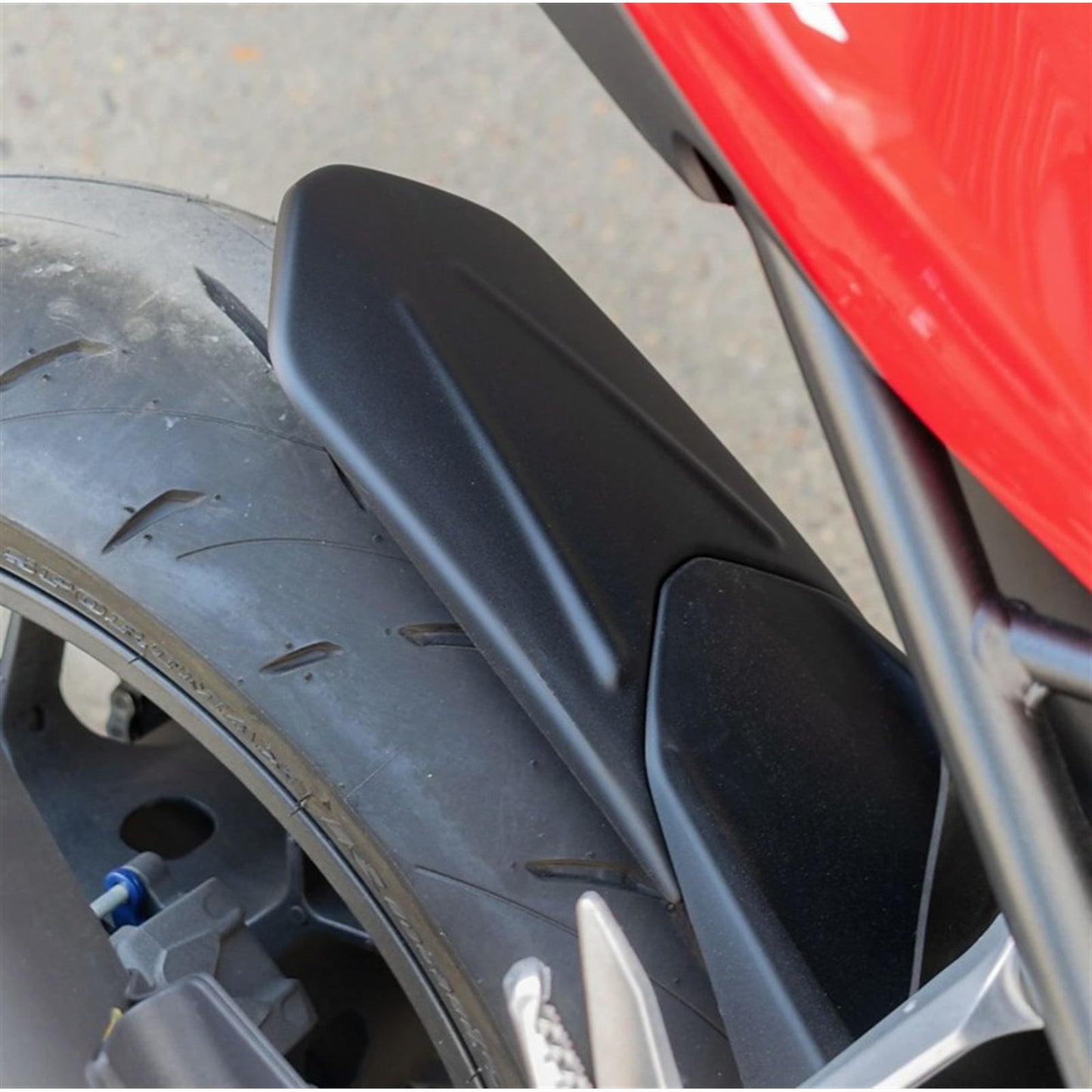 Puig Rear Fender Extension fits Honda CB1000 Hornet/CB750 - Matte Black [MPN: 22601J]_2395736
