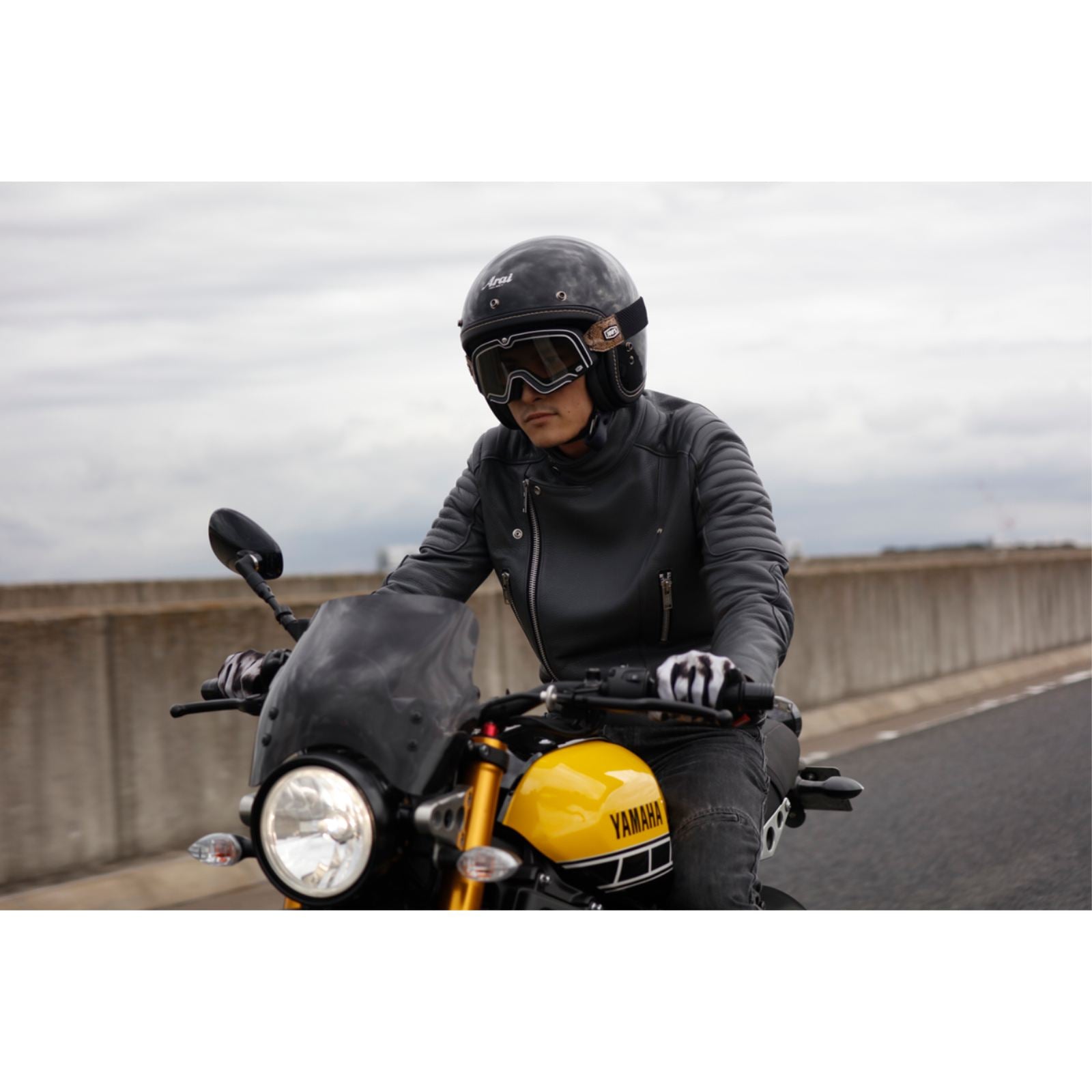 Arai Classic-V Helmet - Black - Small [MPN: 0104-3571]_2558767