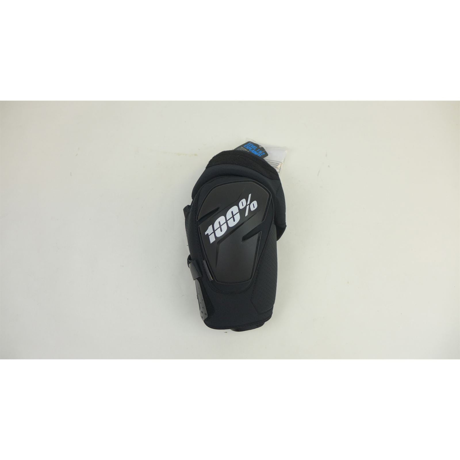 100% Fortis Knee Guards - Black - L/XL OPEN BOX [MPN: 70007-00002]_2573978