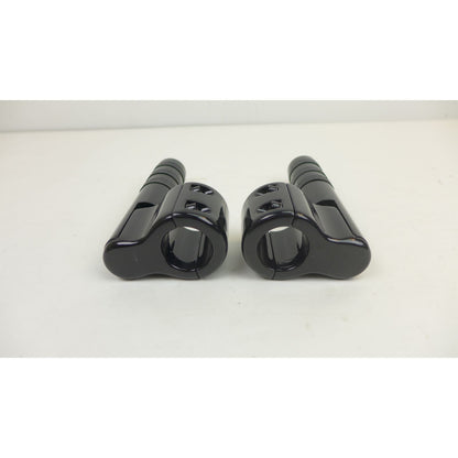 Lindby Customs Clamp On Pegs Black with  3 Wide O-Rings OPEN BOX [MPN: BL 815]_2583020
