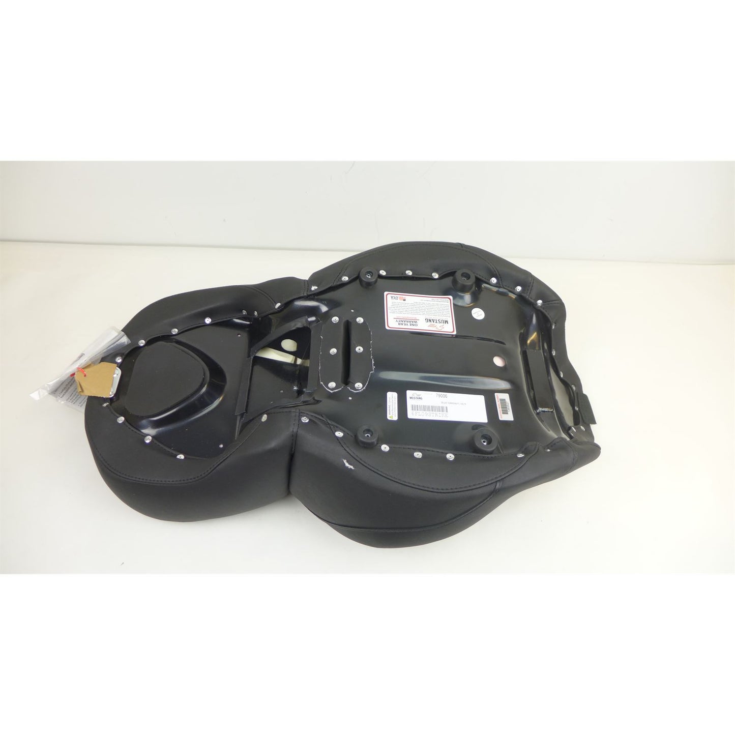 Mustang Motorcycle Products Deluxe Touring Seat - FLH OPEN BOX [MPN: 79006]_2583011