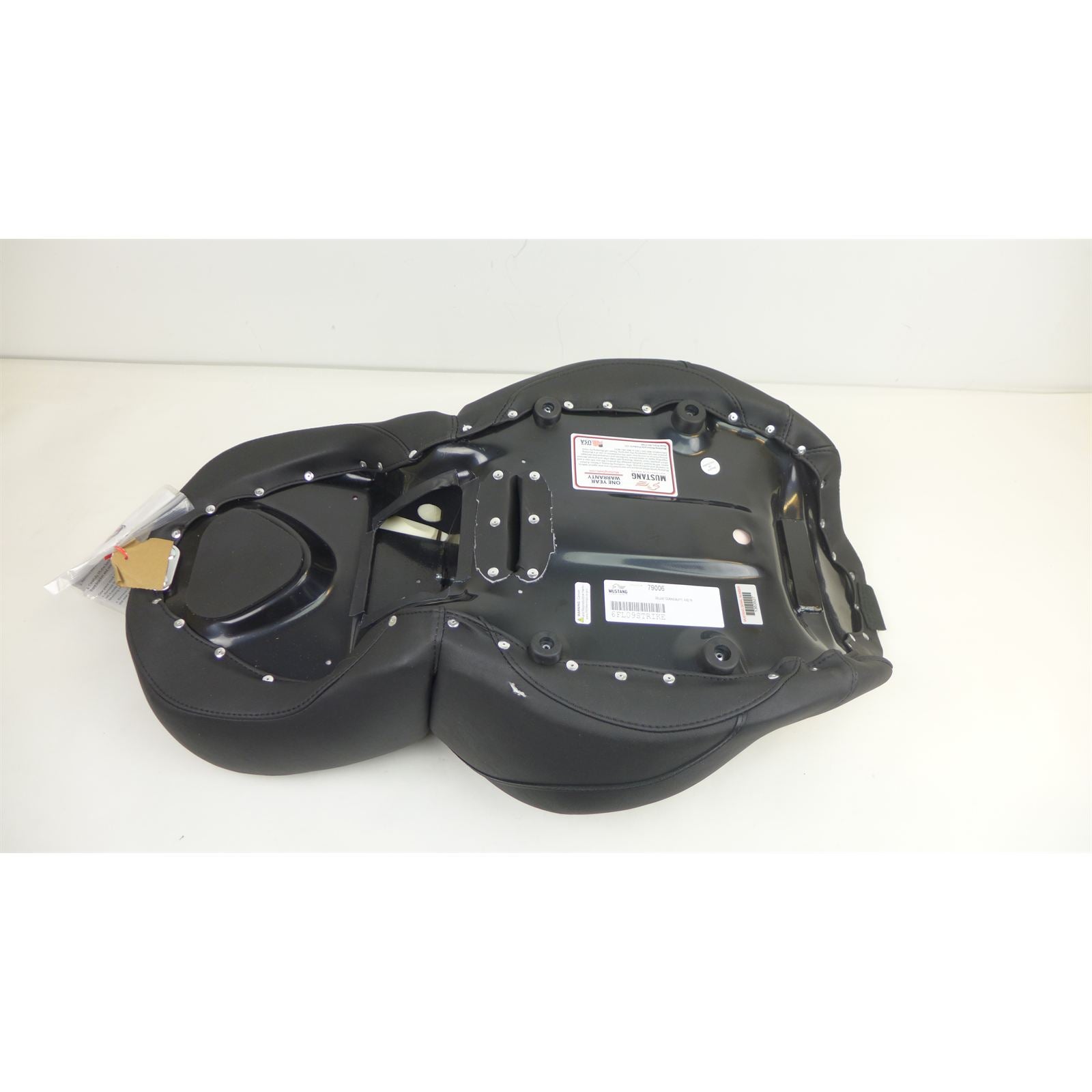 Mustang Motorcycle Products Deluxe Touring Seat - FLH OPEN BOX [MPN: 79006]_2583011