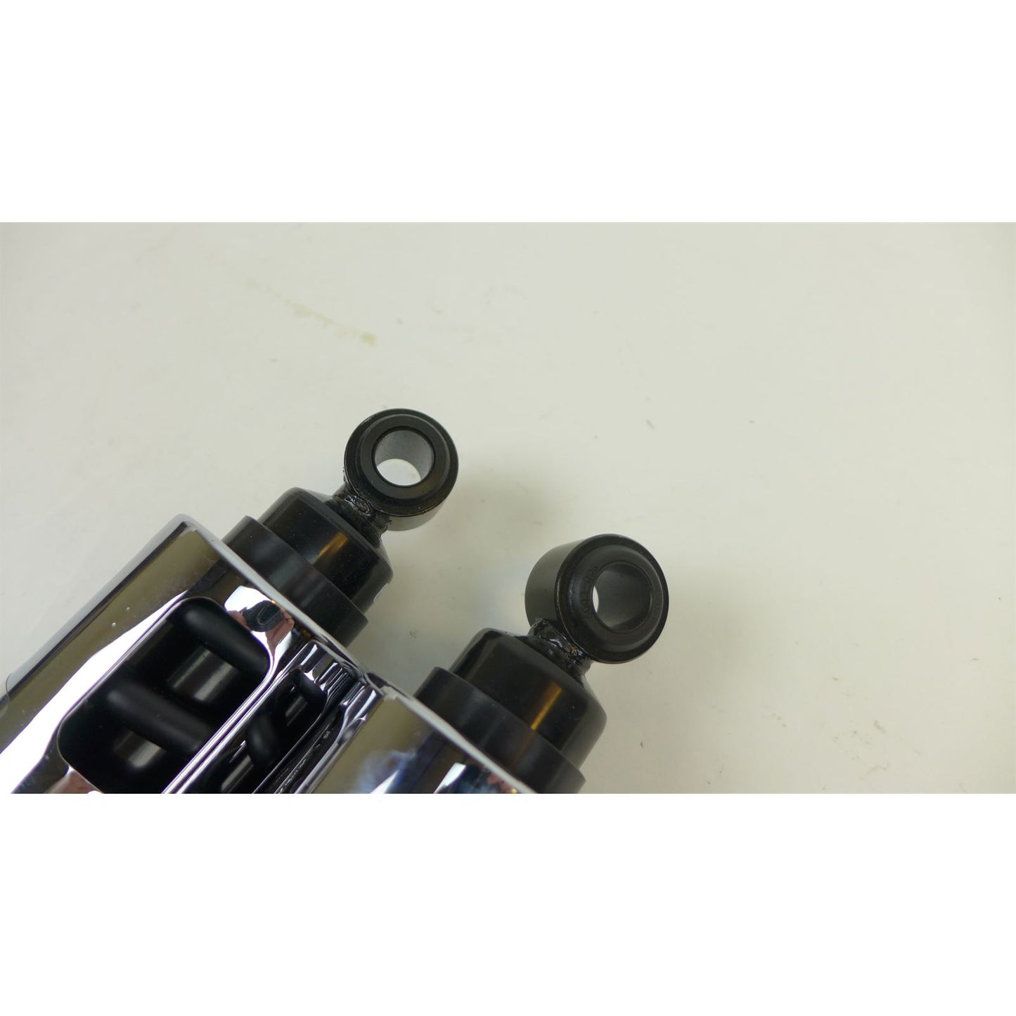 Progressive Suspension 422 Adjustable Shocks - Chrome - Std OPEN BOX [MPN: 422-4037C]_2582999