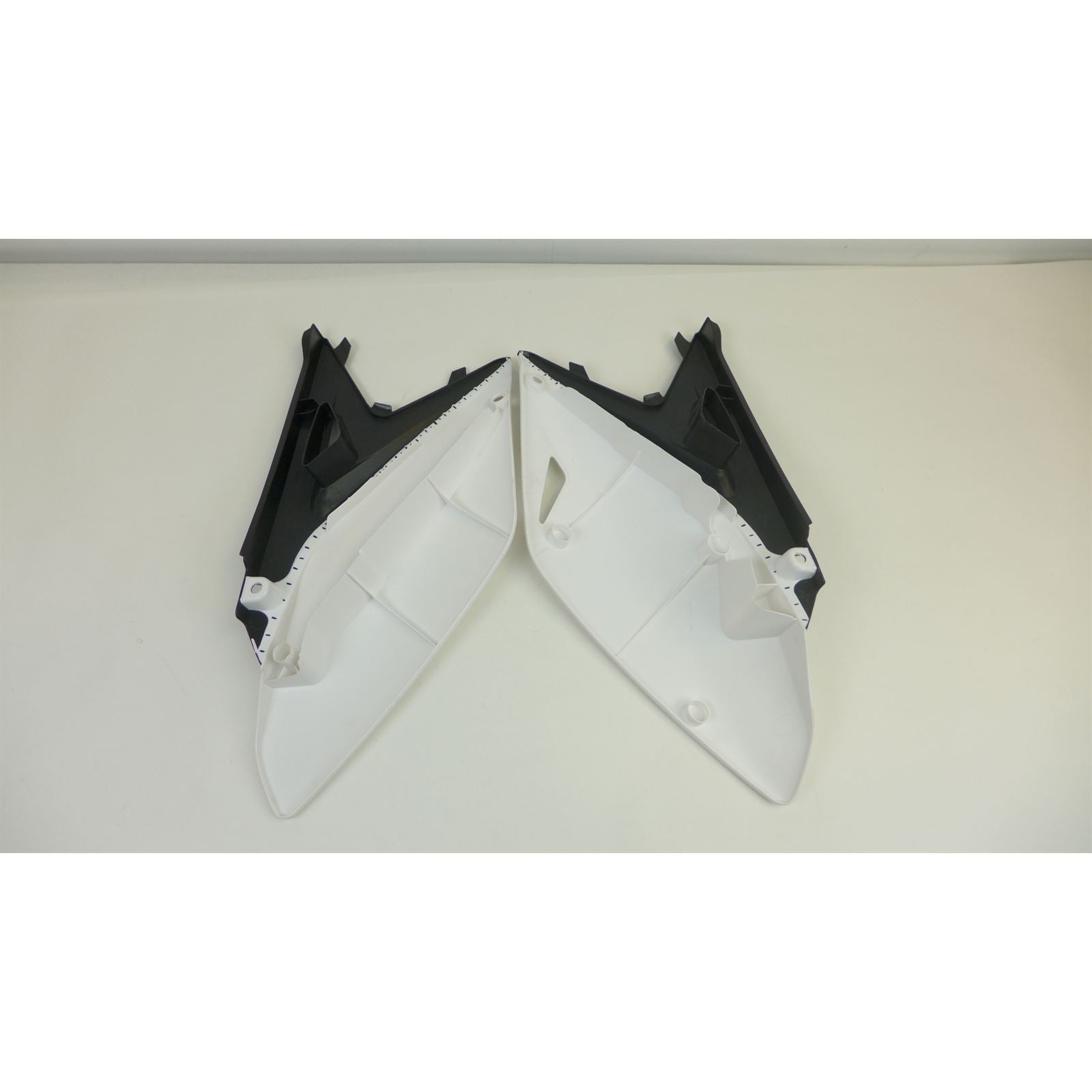Polisport Side Panels for RMZ250 - Color 13 Black/White OPEN BOX [MPN: 8605200007]_2714846