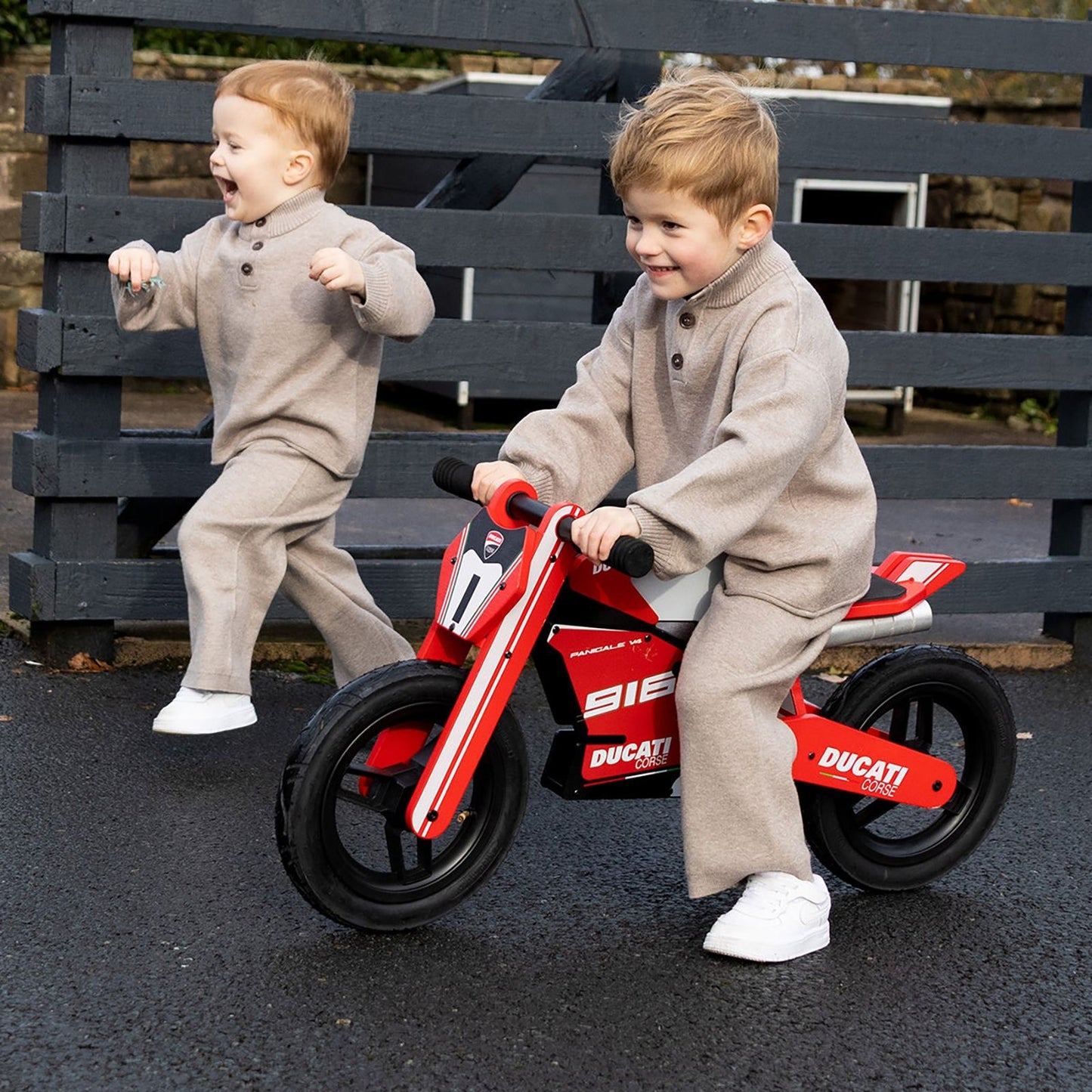 Kiddimoto Ducati 916 Balance Bike - Red/White/Black [MPN: KDBDU]_2715940