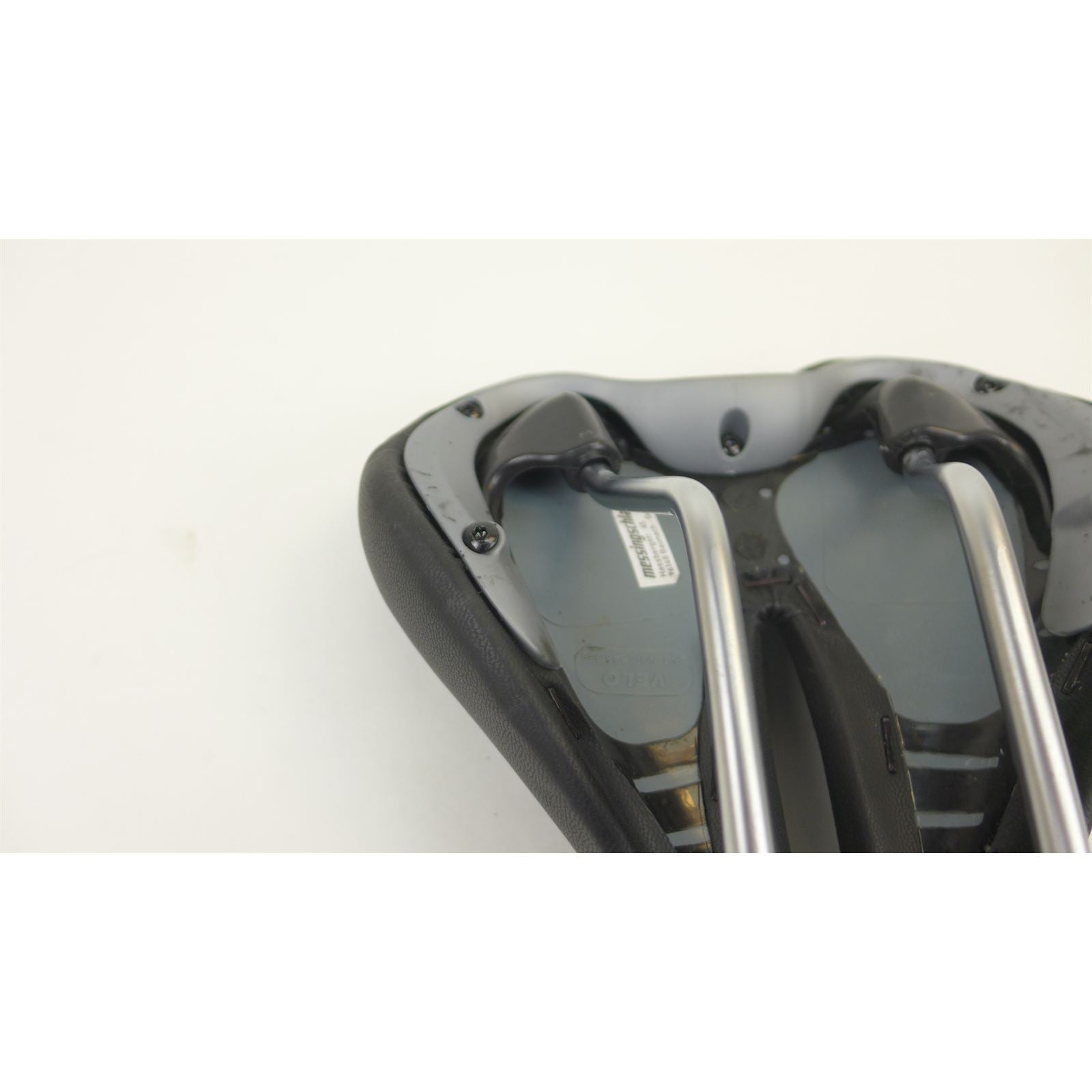 Velo WC Touring Saddle 250 x 168mm 318g - Black OPEN BOX [MPN: 250337]_2720143