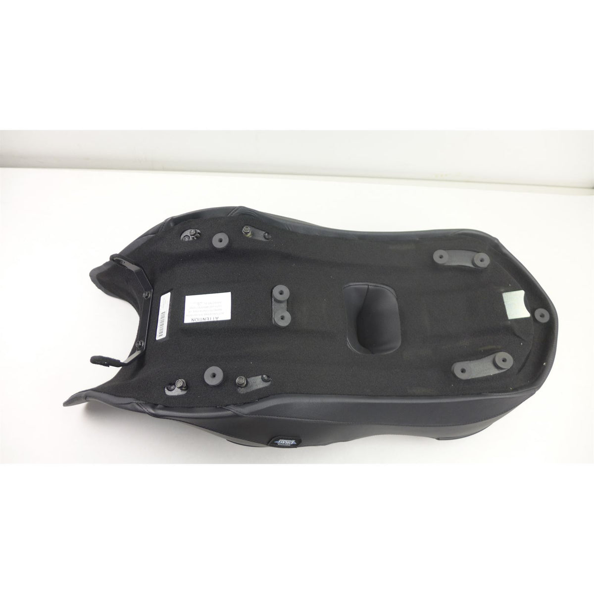 Drag Specialties Low Profile Seat - Pillow - Cross Country OPEN BOX [MPN: 0810-1542]_2764915