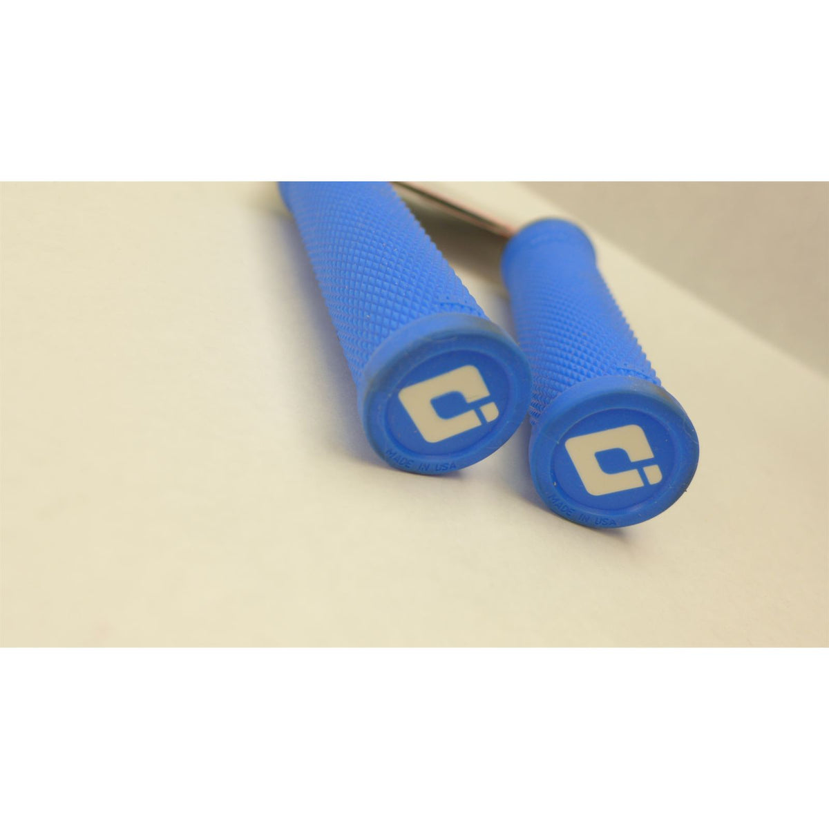 ODI Ruffian 2.1 Lock-On Grips - PWC - Medium Blue/Blue OPEN BOX [MPN: L33RFU-U]_2765045