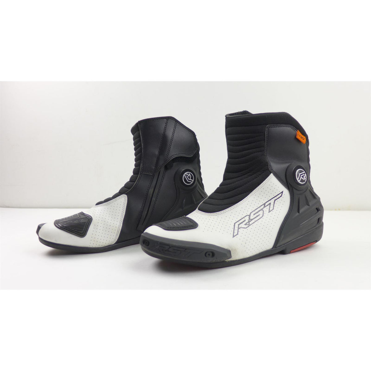 RST Moto Tractech EVO D3O Short Boots - Black/White - US Size 14 OPEN BOX [MPN: 103697WHI-48]_2765089