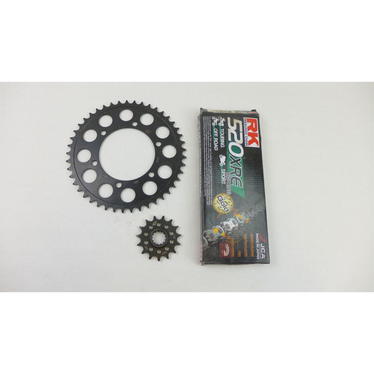 RK Chain Chain and Sprocket Kit - Gold for Yamaha '06-'20 OPEN BOX [MPN: 4067-069PGX]_2765124