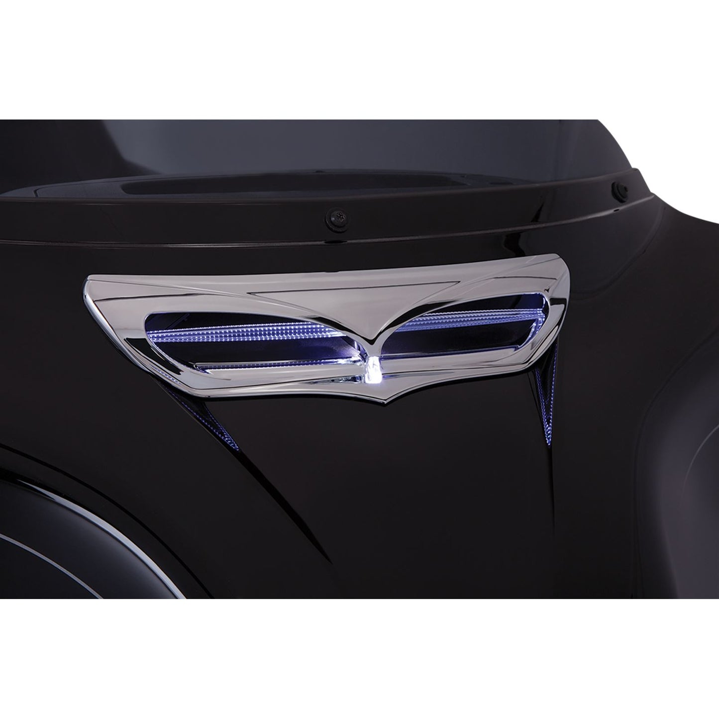 Ciro Fairing Trim - Chrome - With Light [MPN: 40010]_359655