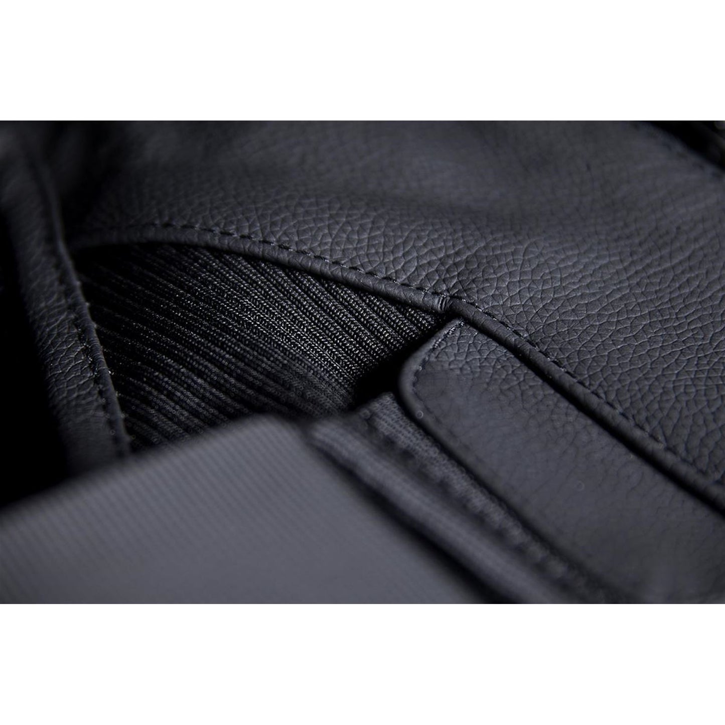 Icon Regulator™ D3O® Vest - Black - Large/X-Large 2830-0392_234444