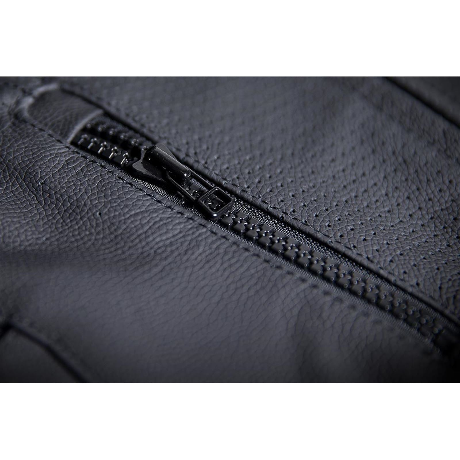 Icon Regulator™ D3O® Vest - Black - Large/X-Large 2830-0392_234448