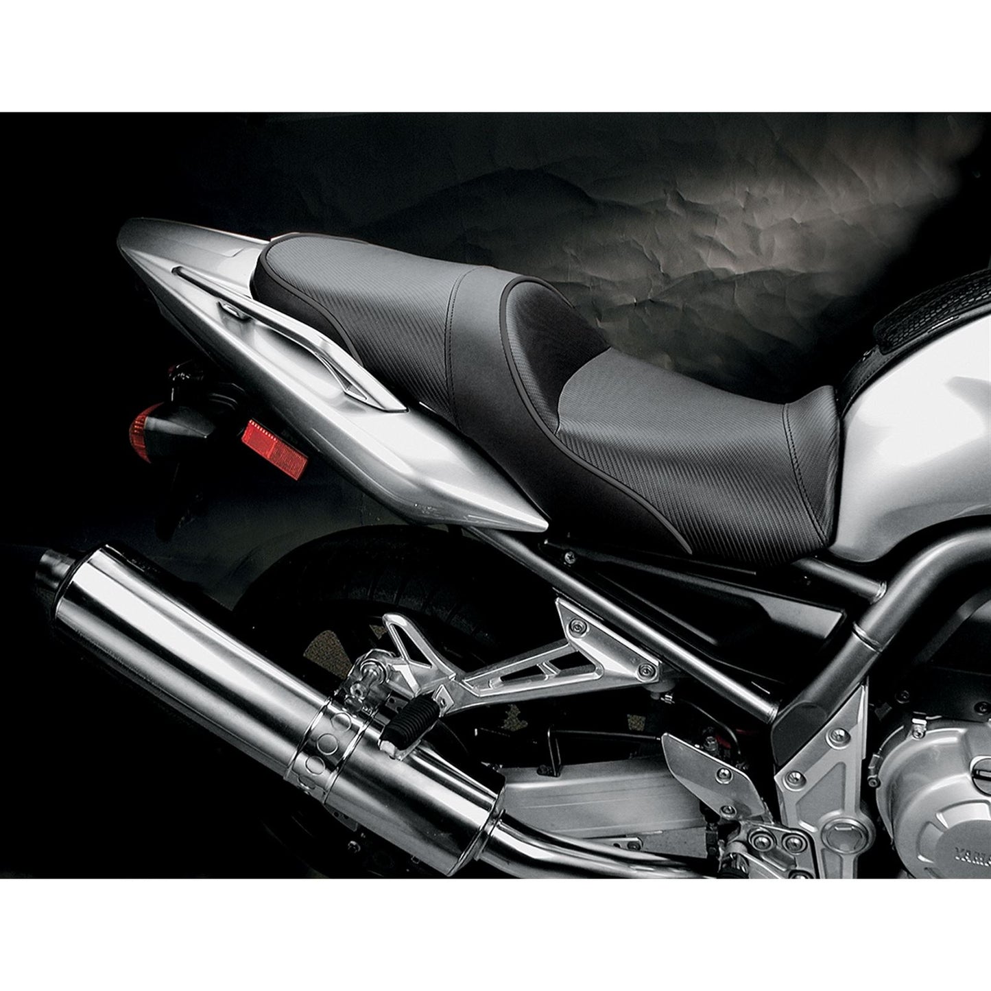 Sargent World Sport™ Performance Seat - Carbon FX fits Yamaha FZ1 - Black WS-549-19_470591