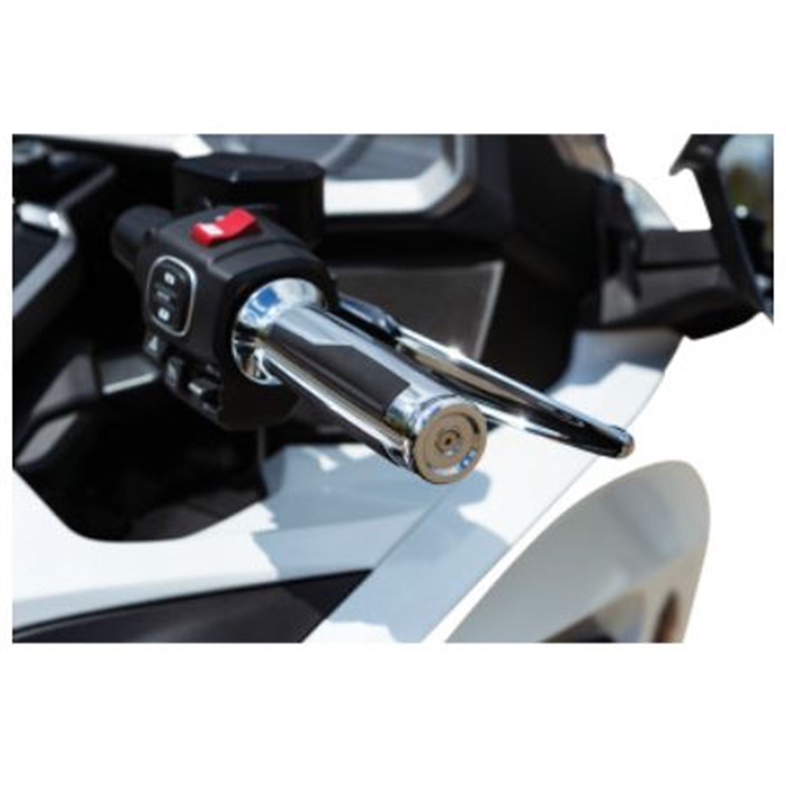 Kuryakyn Chrome Omni Grips for '18+ Gold Wing 6764_683531