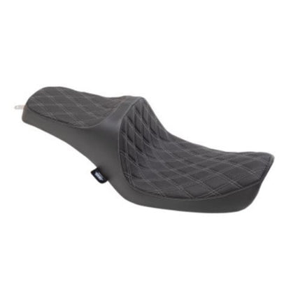 Drag Specialties Predator III Seat - Double Diamond - Silver Thread 0803-0653_724895