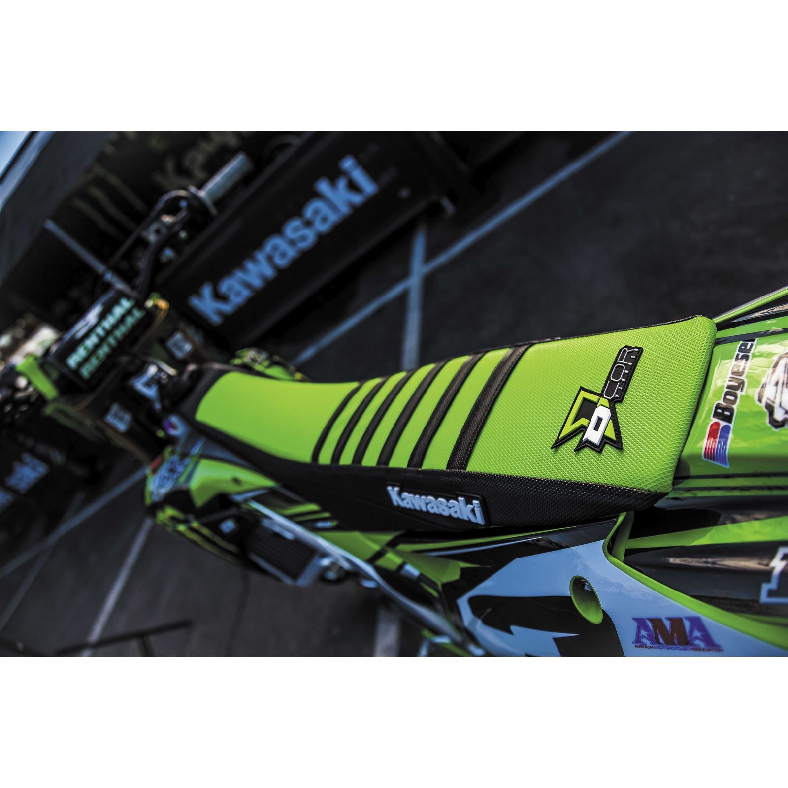 D'Cor Gripper Seat Cover Black/Green [MPN: 30-20-456]_300711